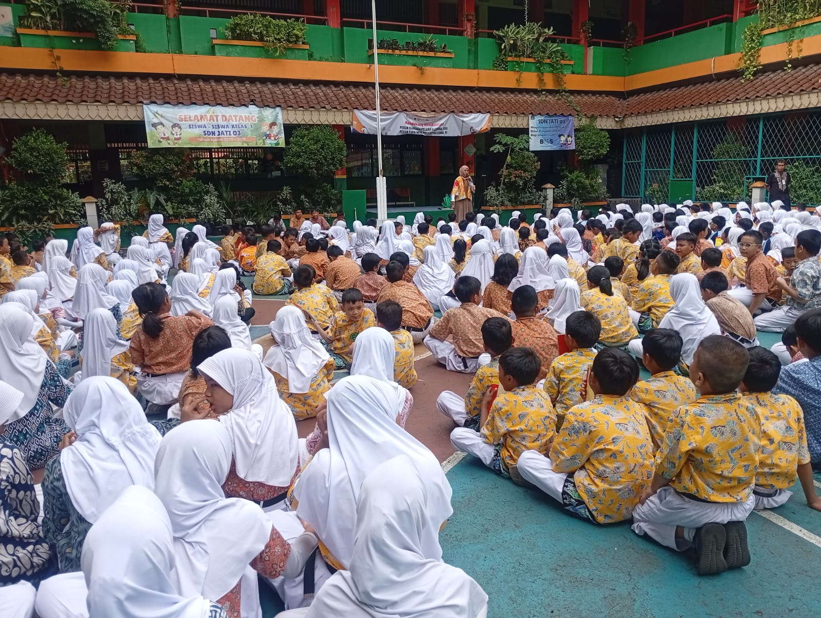Wisata LiterAsyik Ke SDN Jati 03